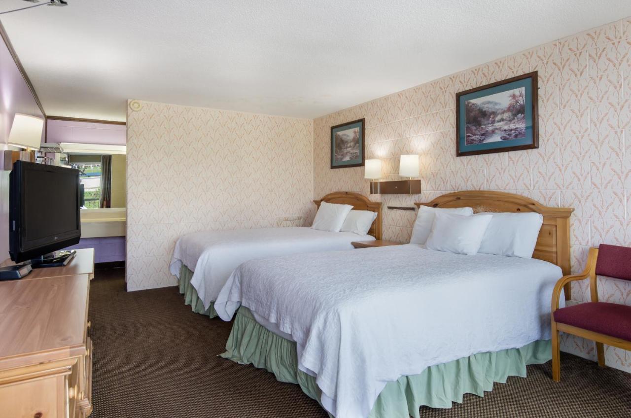 Americas Best Value Inn Wytheville Buitenkant foto