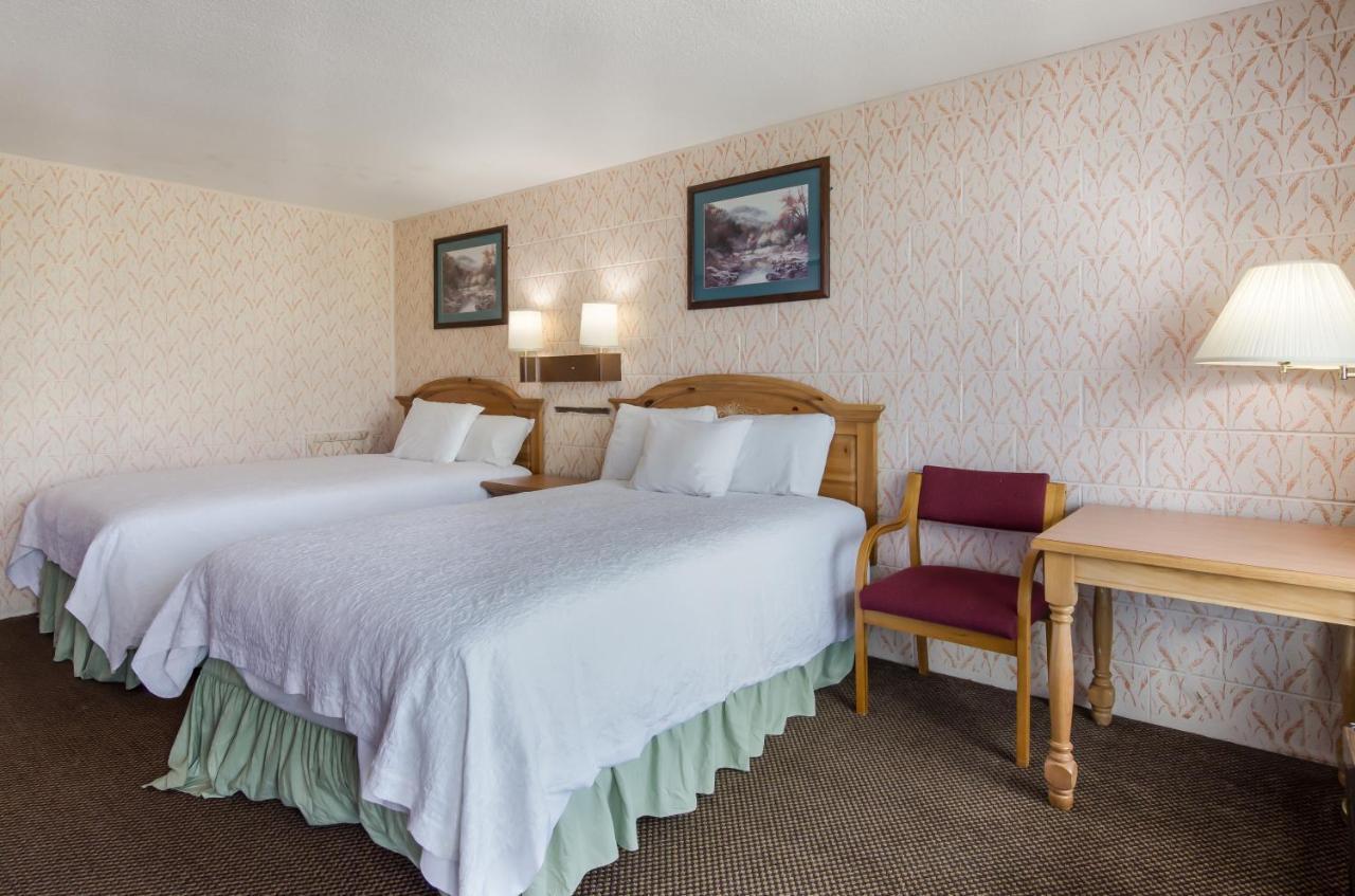 Americas Best Value Inn Wytheville Buitenkant foto
