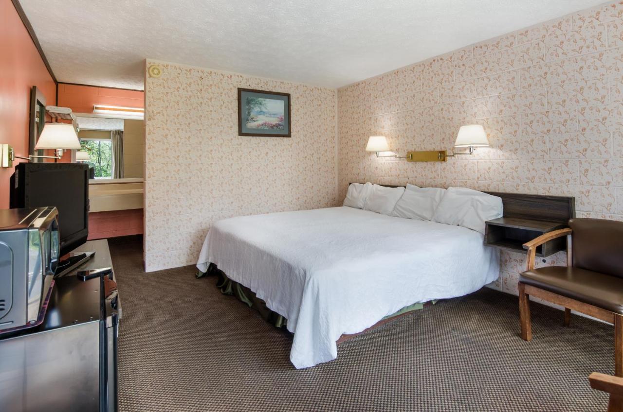 Americas Best Value Inn Wytheville Buitenkant foto